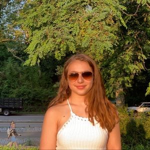Meet your Posher, Lisa